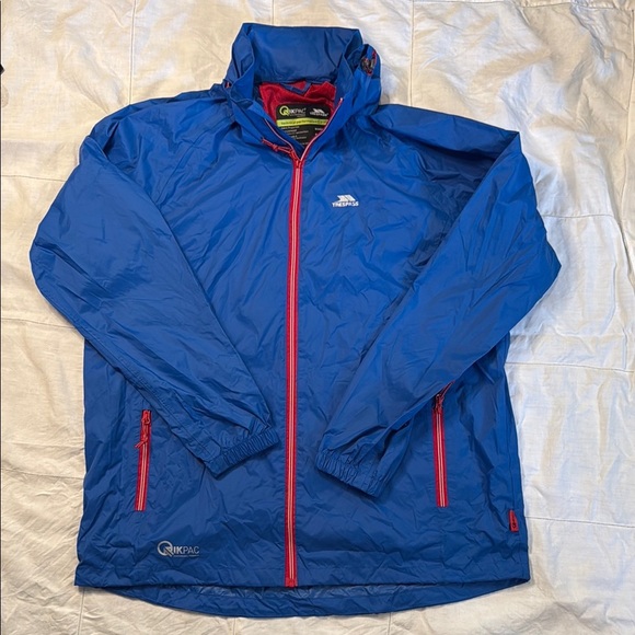Men's Blue Trespass Jacket size XL - Picture 1 of 12
